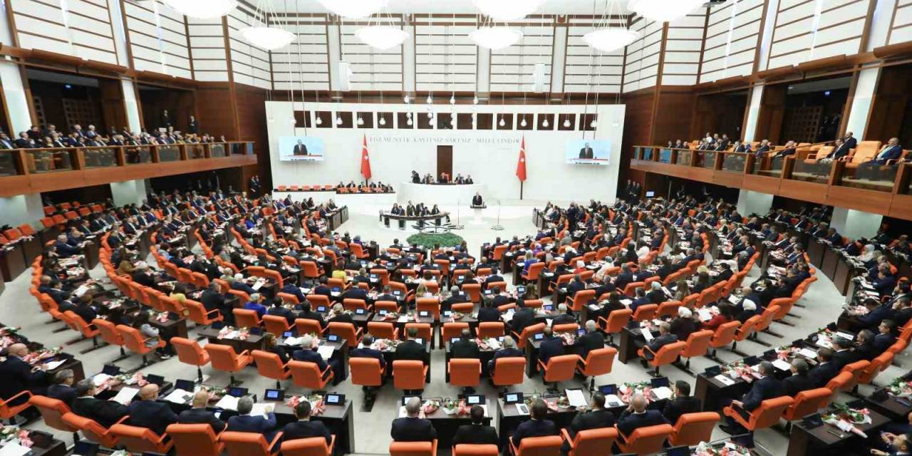 Tbmm Başkanı Kurtulmuş: "Türkiye Asla Ve Asla Terörün Gündemine Teslim Olmayacaktır"