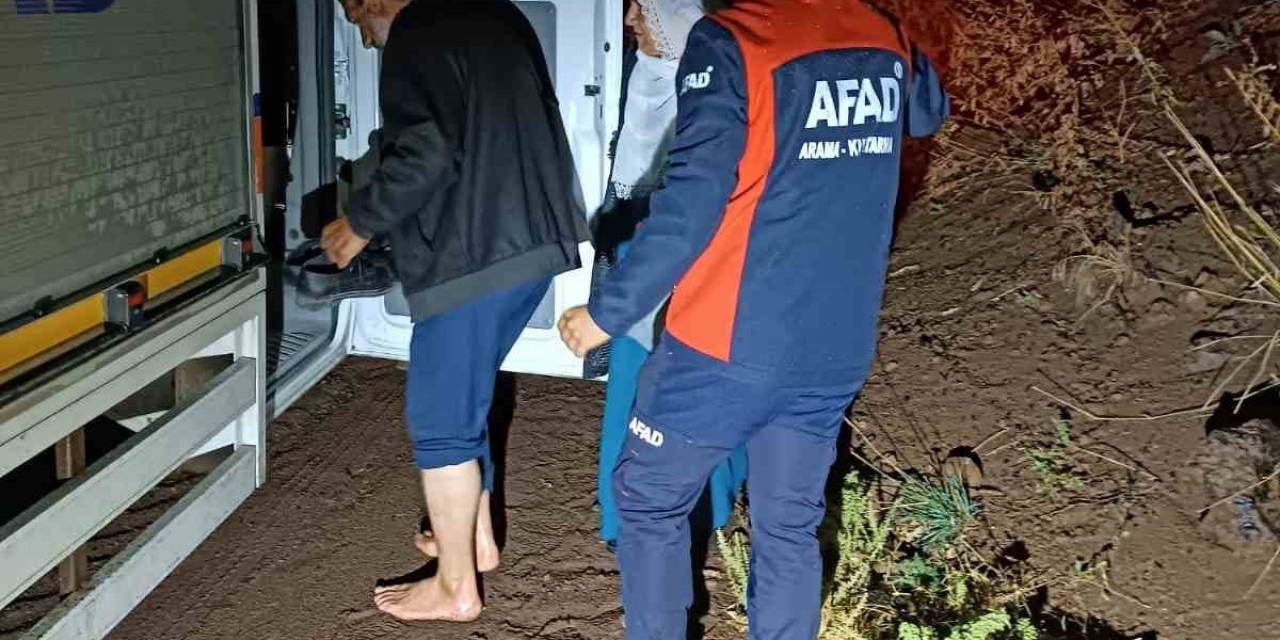 Bitlis’te Şiddetli Yağış: Mahsur Kalan Vatandaşlar Kurtarıldı