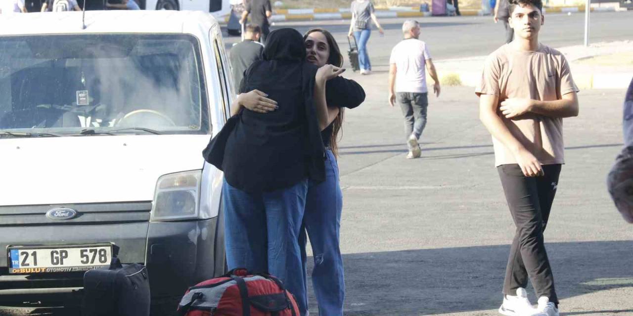 Diyarbakır Otogarında Üniversiteli Yoğunluğu