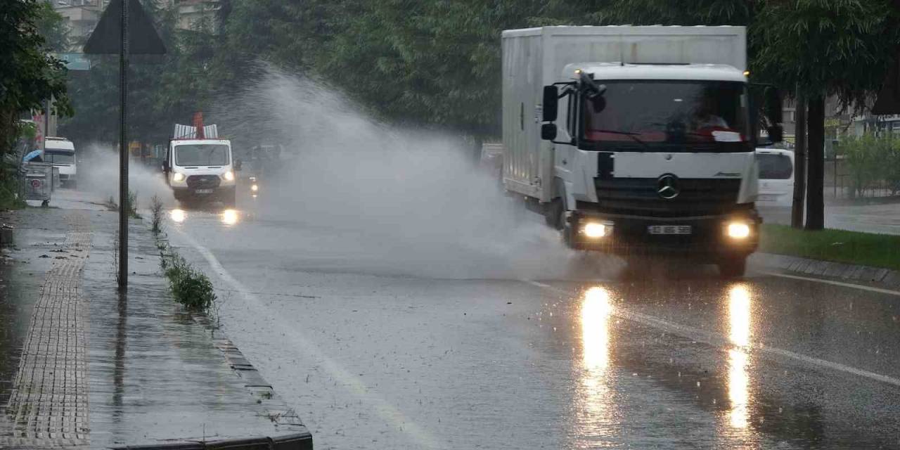 Ordu’da Sağanak Hayatı Olumsuz Etkiledi