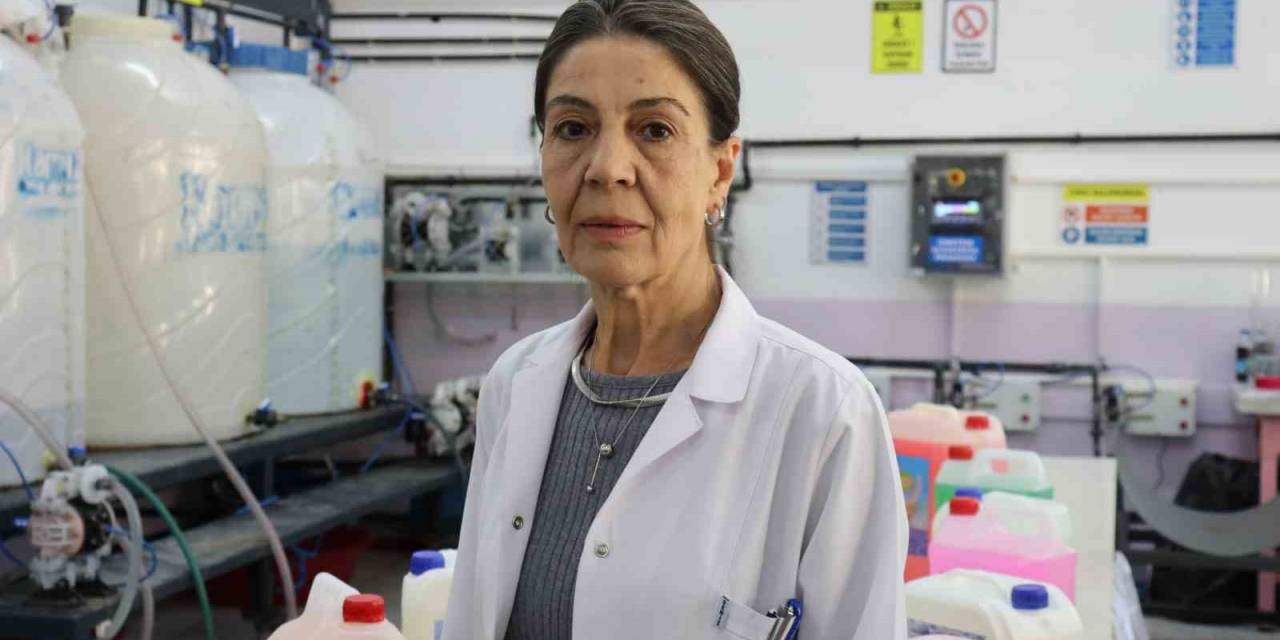 Eğitim Gördüğü Okulda Teknisyen Olan Berrin Güçlü’nün 41 Yıllık Serüveni