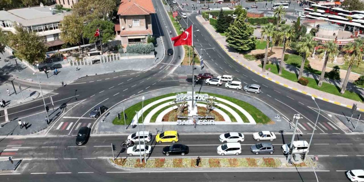 Büyükşehir, Ulaşım Ağını Düzenli Ve Güvenli Bir Hale Getiriyor