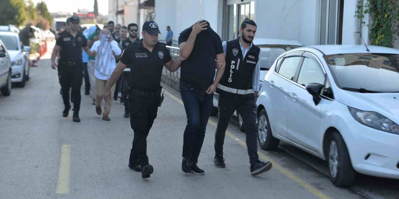 Belediyelere Yapılan Operasyonda Gözaltına Alınan 34 Şüpheli Adliyeye Sevk Edildi