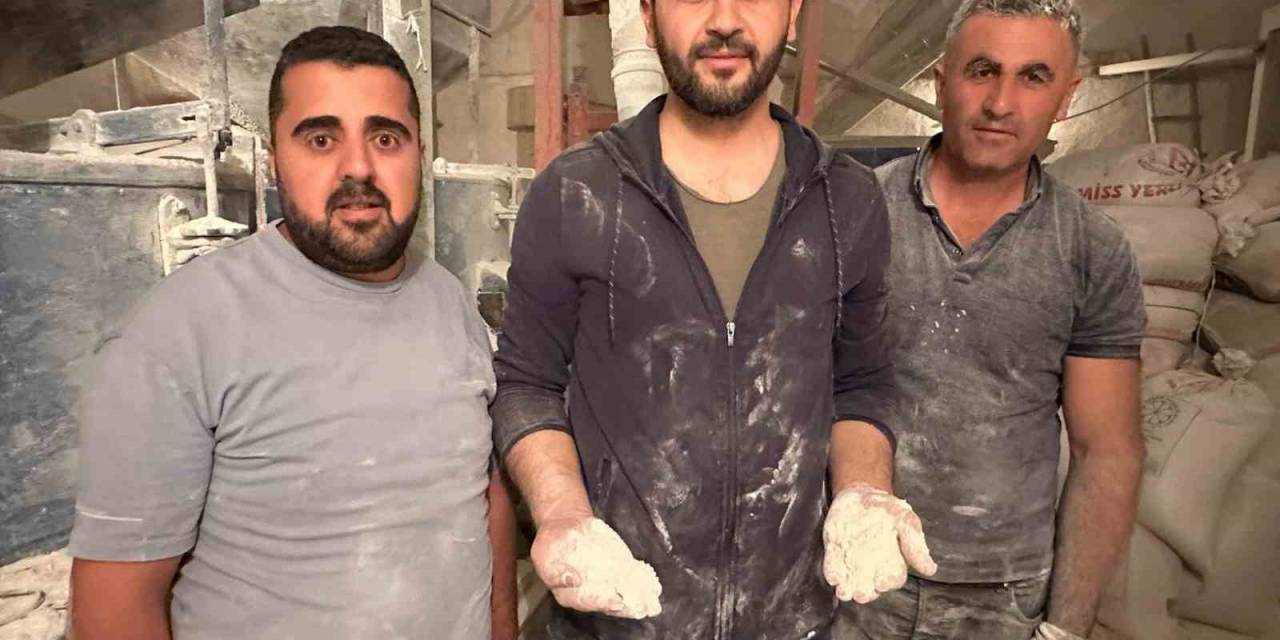 Yüksekovalı Çiftçilerin Un Mesaisi Başladı