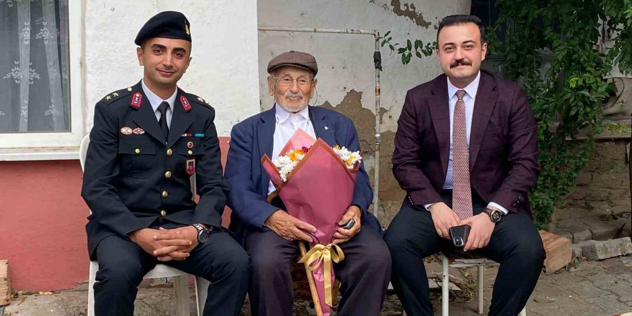 İlçenin En Yaşlı Vatandaşı Unutulmadı