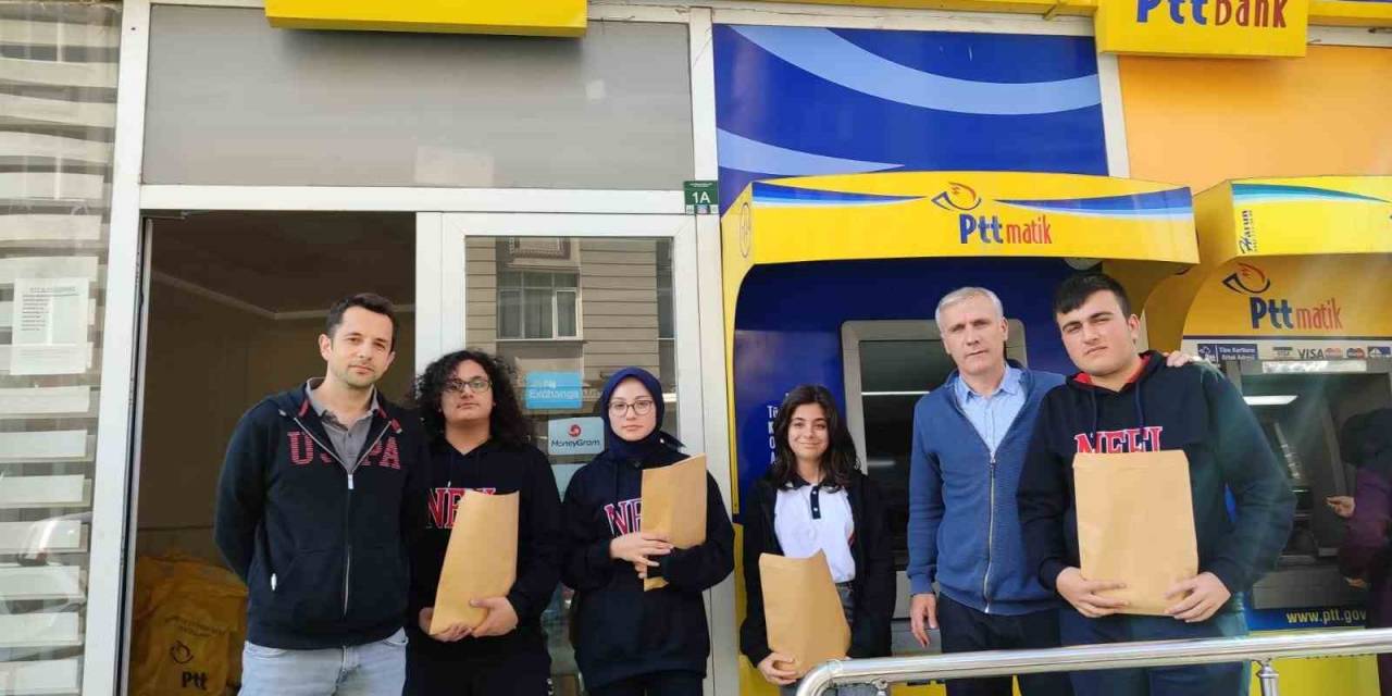 Fen Lisesi Öğrencilerinden Örnek Davranış