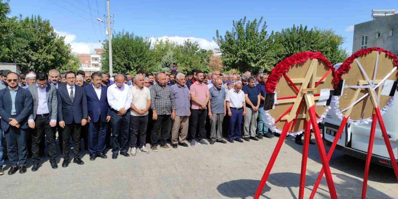 Şanlıurfalı Gazeteci Son Yolculuğuna Uğurlandı