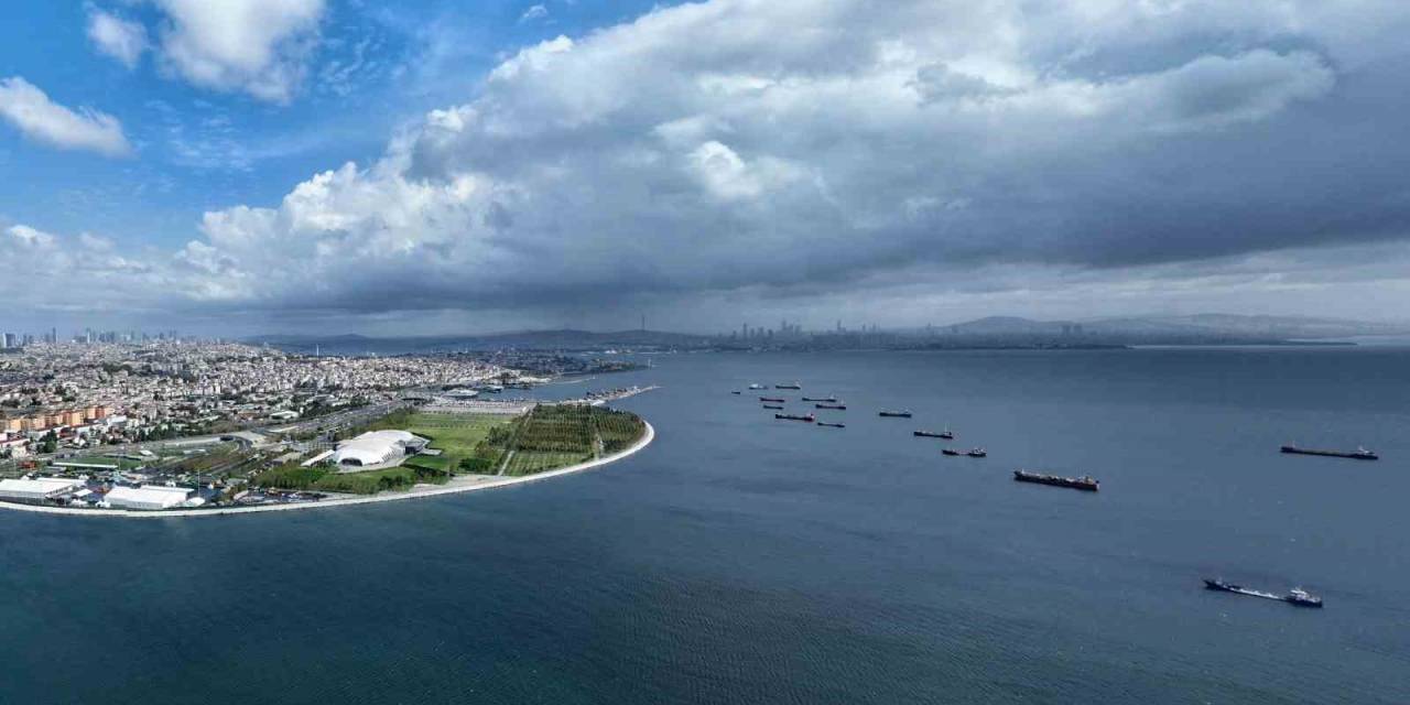 İstanbul’da Yağmur Bulutları Dron İle Görüntülendi