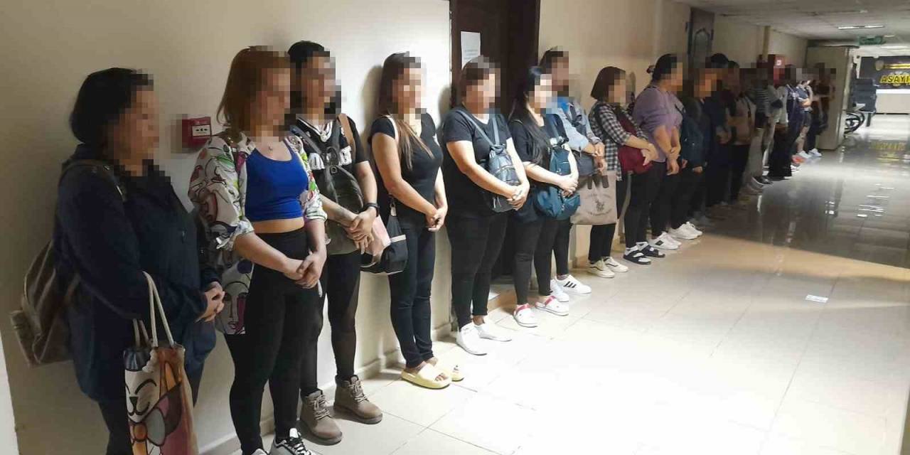 Hatay’da Masaj Salonlarına Baskın