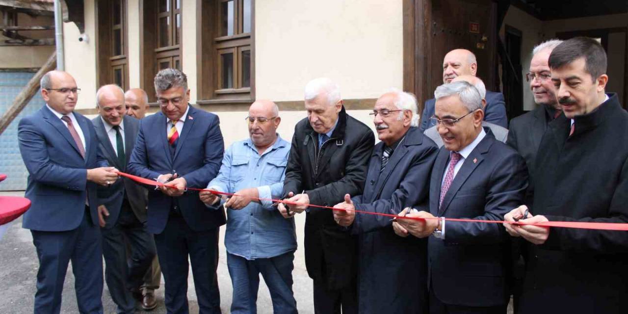 Kütahyalı Merhum Sanatçısı Ahmet Yakupoğlu’nun Doğduğu Ev Restore Ettirilerek Müzeye Dönüştürüldü