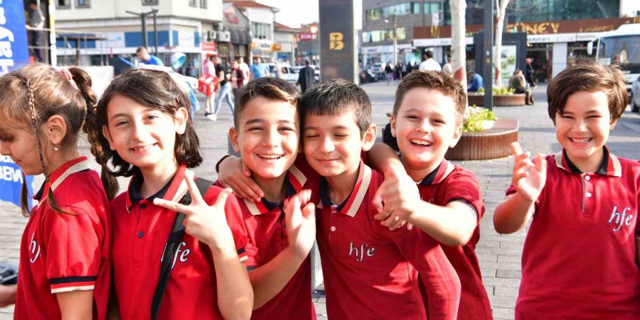 Mavi Nefes Eğitim Otobüsü Balıkesir’de