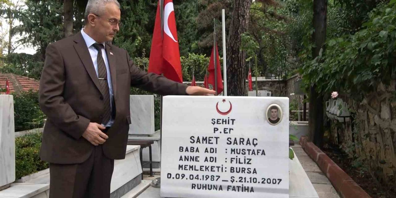 Dağlıca Saldırısında Oğlu Şehit Olmuştu...müjdeli Haberi Vermek İçin Sabaha Kadar Uyumadı