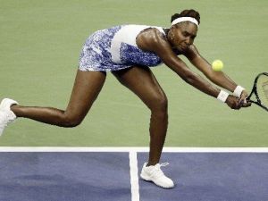 Serena Wıllıams, Ablasını Yenerek Yarı Finale Yükseldi