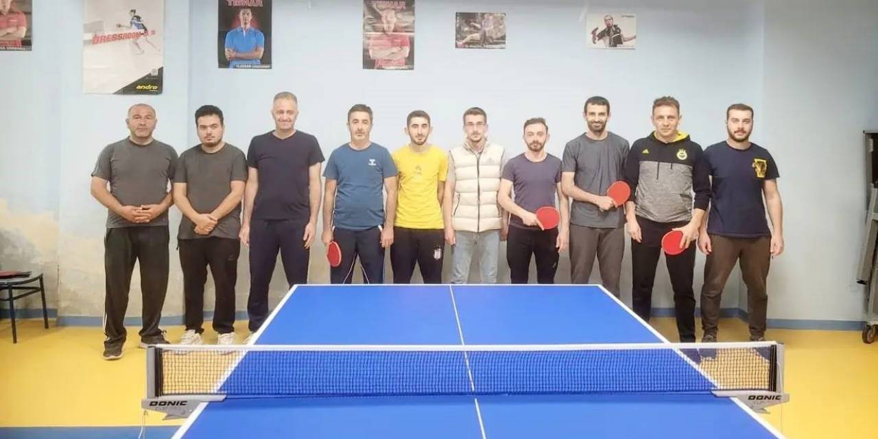 Kurumlar Arası Masa Tenisi Turnuvasında İl Milli Eğitim Müdürlüğü Birinci Oldu