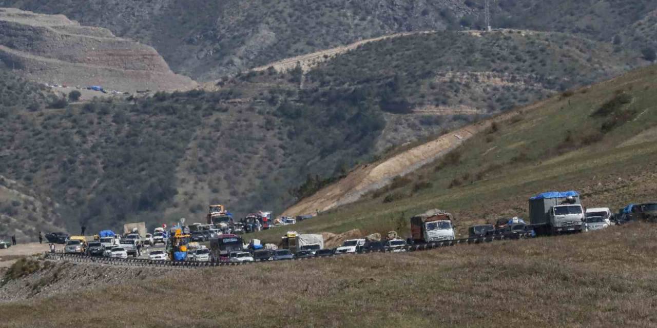 Ülkelerine Dönmek İstemeyen Ermeniler Üçüncü Ülkelere Mi Kaçıyor