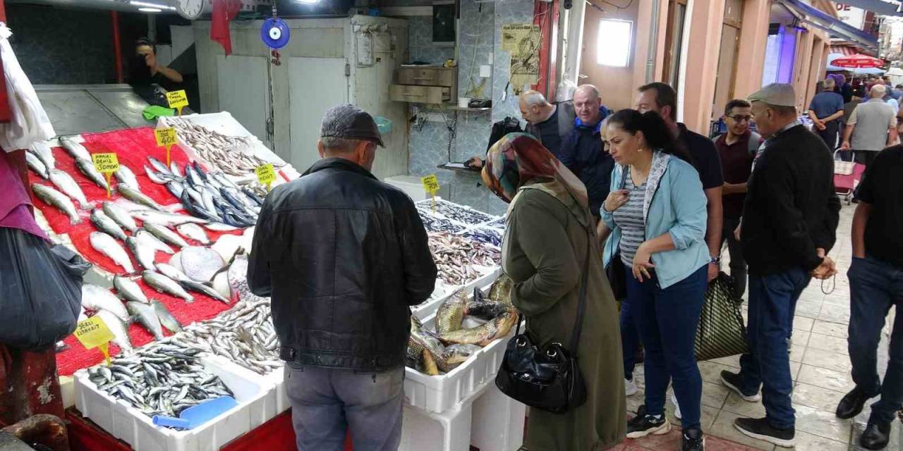 Havalar Bozdu, Hamsi 40 Tl’den 70 Tl’ye Yükseldi