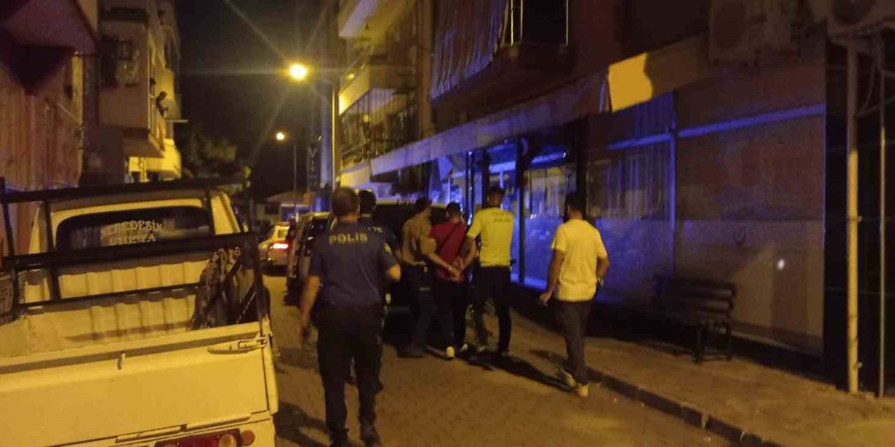 Polis Ekiplerinden Kaçarken Mahalleyi Ayağa Kaldırdı