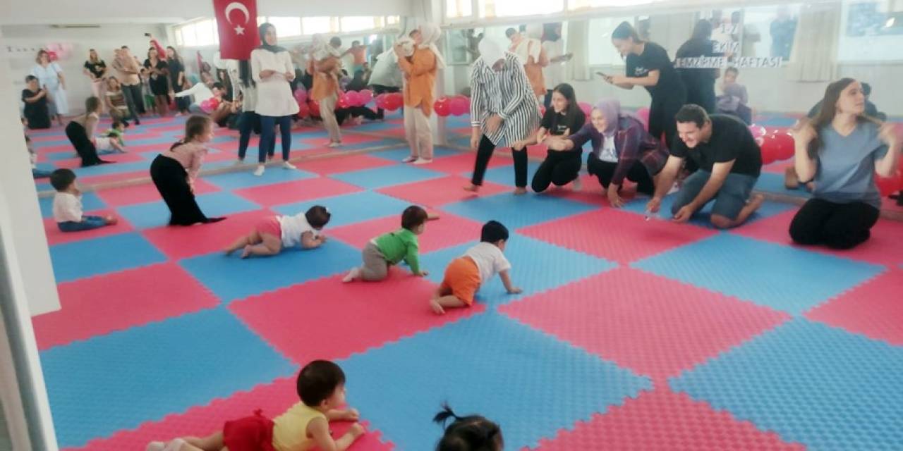 Bebekler Emekleyerek Yarıştı