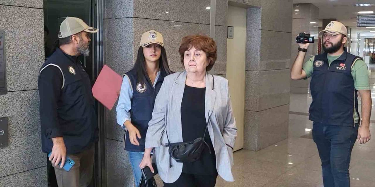 Ayşenur Arslan İfade Vermek Üzere Adliyeye Getirildi