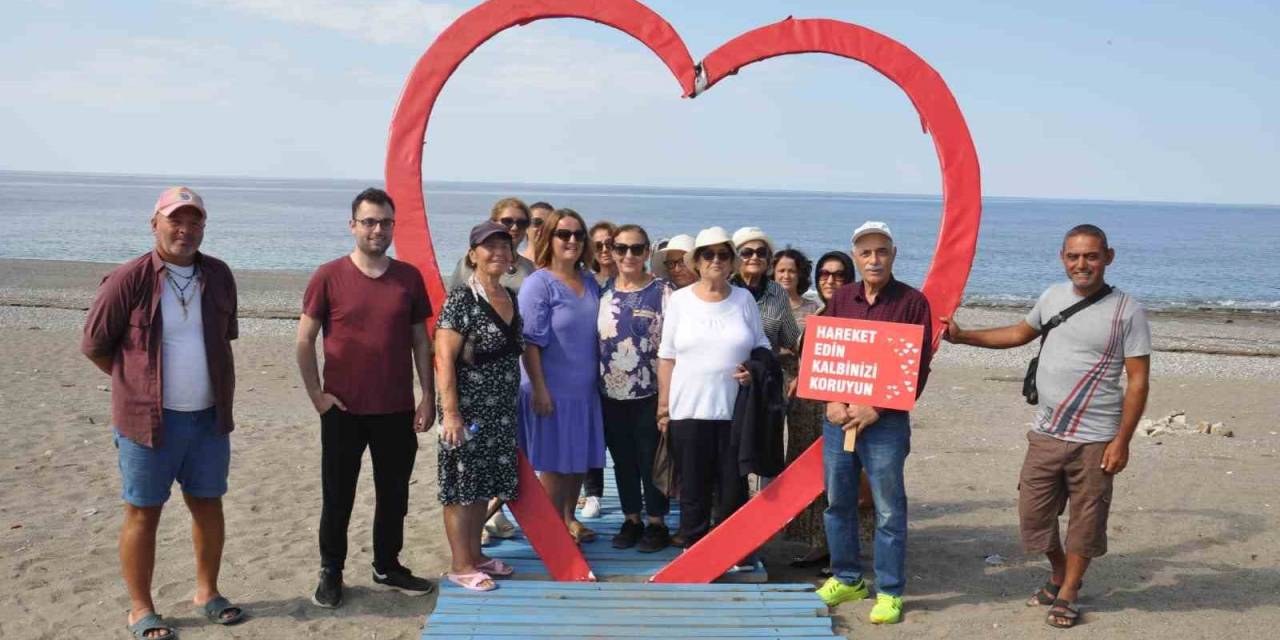 Yaşlılar Farkındalık İçin Yürüdü