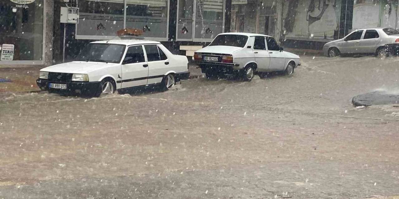 Osmaniye’de Kuvvetli Yağış Hayatı Olumsuz Etkiledi