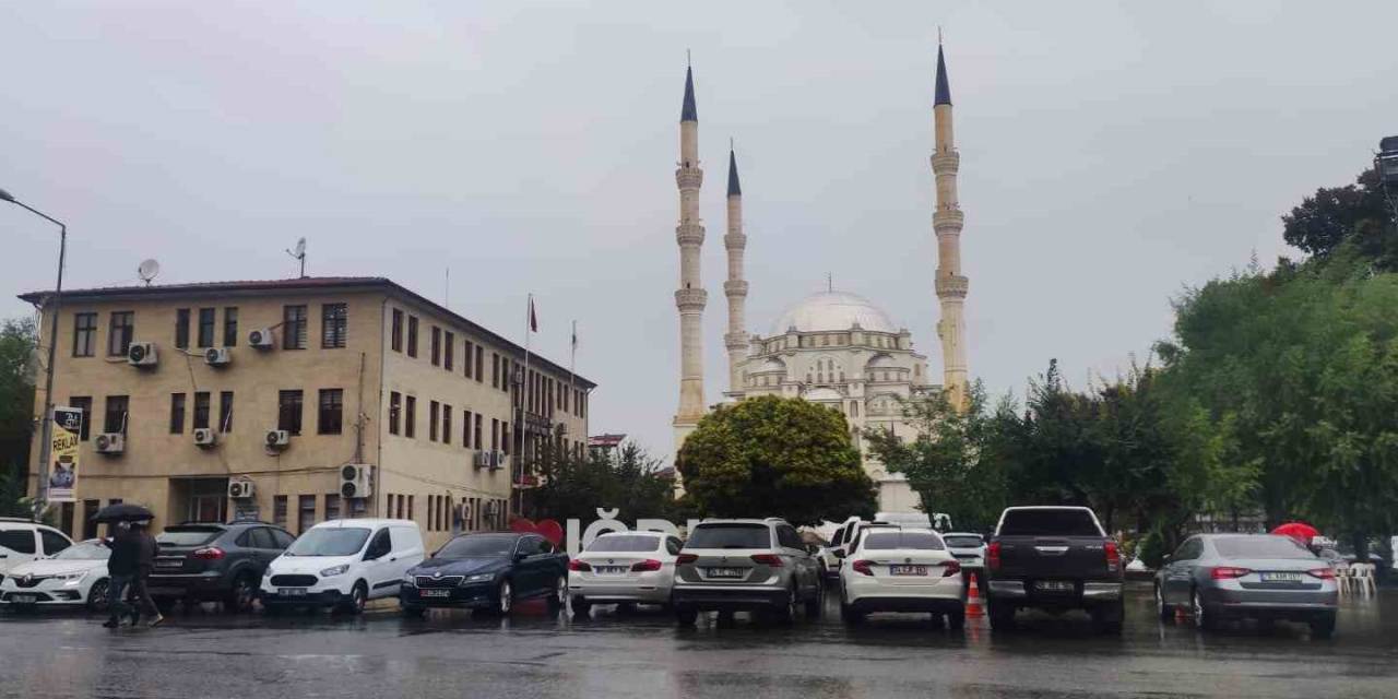 Iğdır’da Yağmur Etkili Oluyor