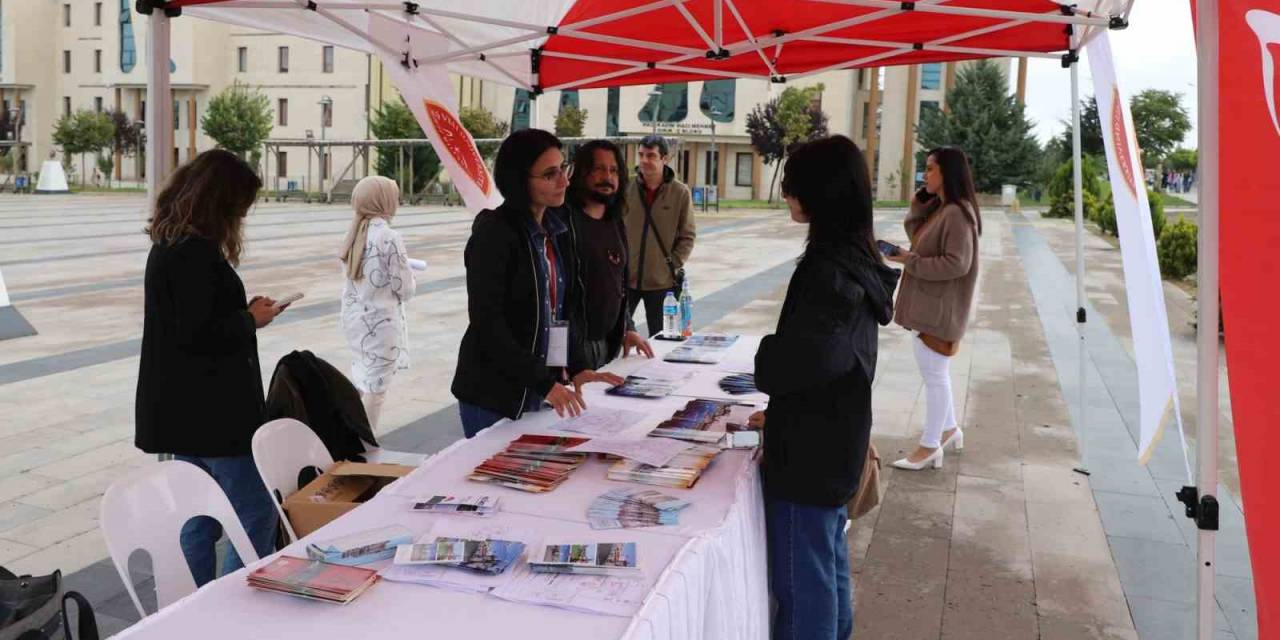 Nevü Öğrencilerine Bilgilendirme Desteği