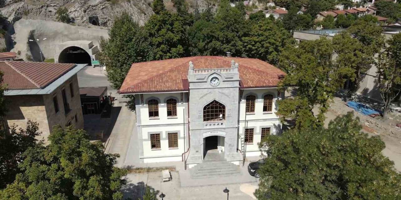 Amasya’nın Asırlık Belediye Binasının Restorasyonunda Sona Gelindi