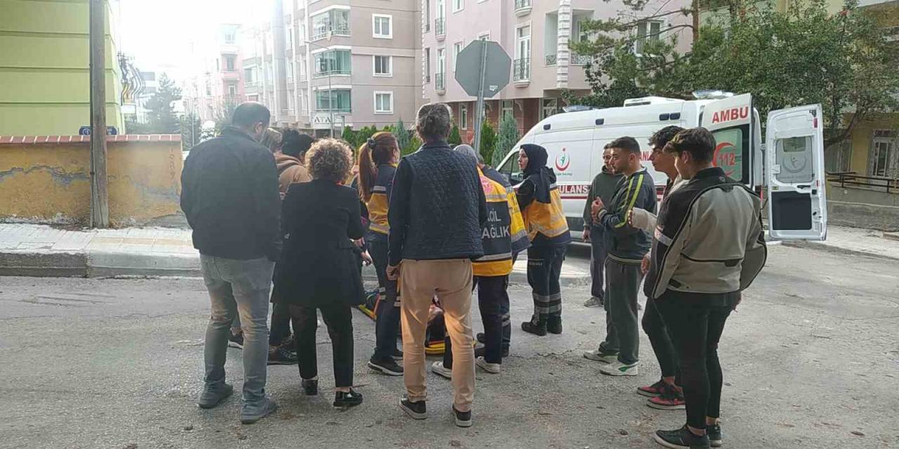 Otomobile Çarpan Bisiklet Sürücüsü Yaralandı