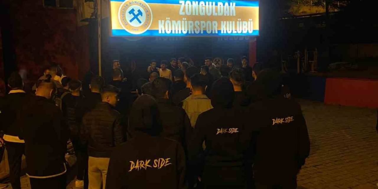 Vanspor Maçı Tartışmalarından Sonra Taraftarlar Kömürspor’a Destek Verdi