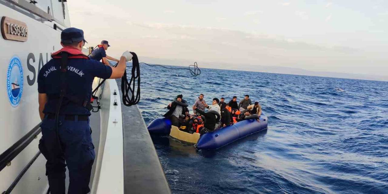 Ayvalık Açıklarında 108 Düzensiz Göçmen Kurtarıldı