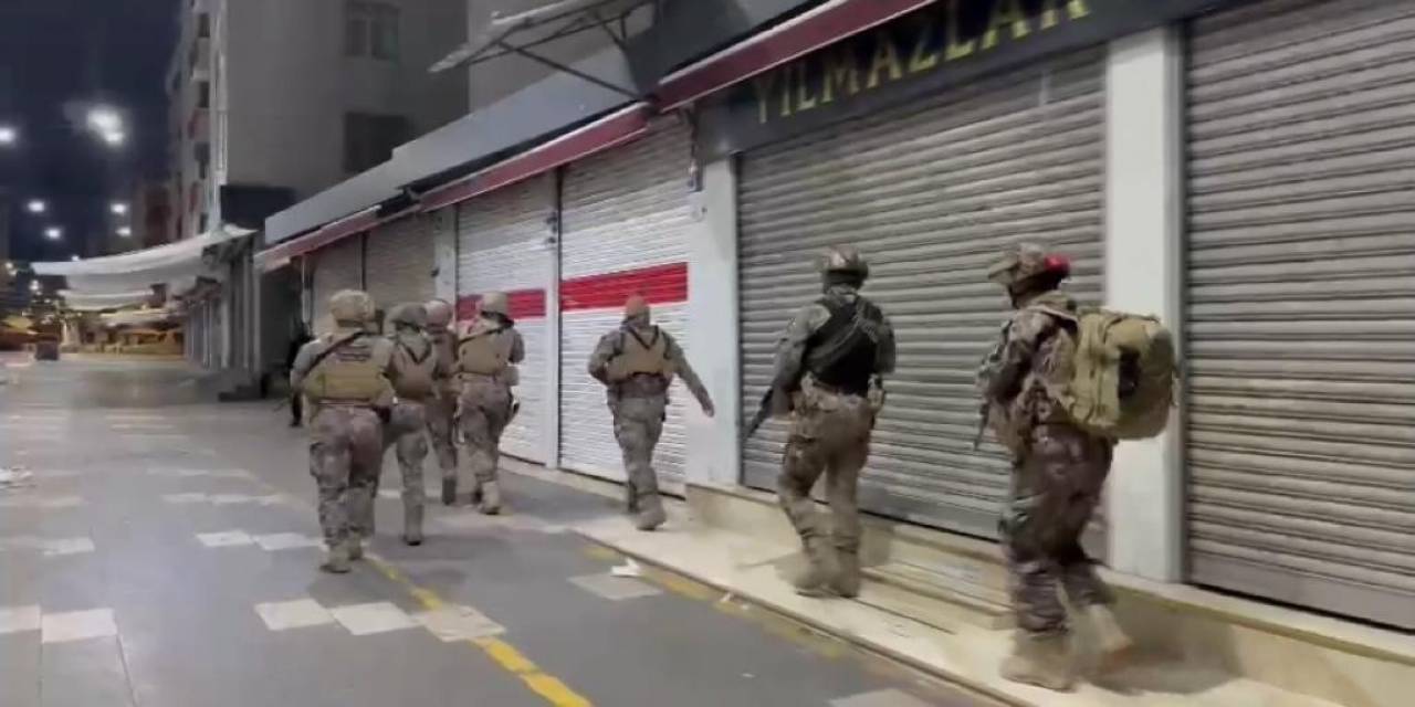 Diyarbakır Merkezli 3 İlde Uyuşturucu Operasyonu: Gözaltına Alınan 56 Şüpheliden 10’u Tutuklandı