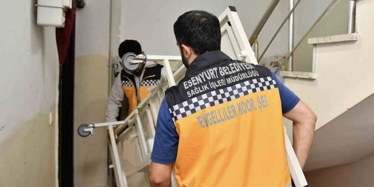 Esenyurt Belediyesi’nden Yaşlı Ve Hastalara Önemli Destek