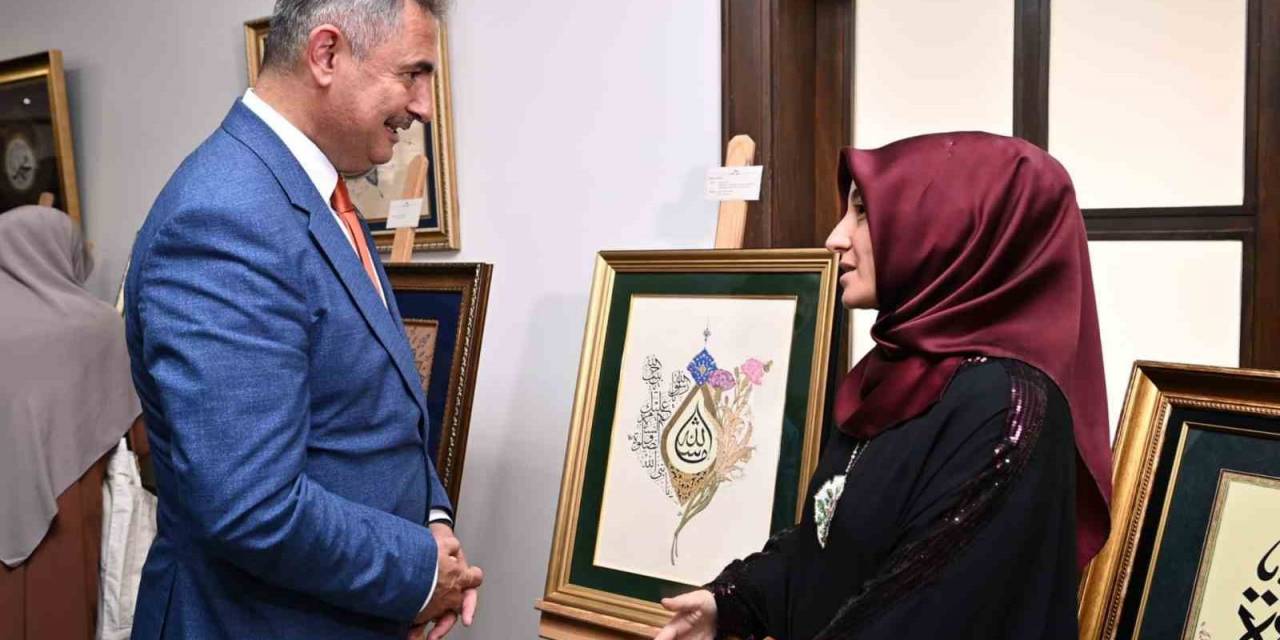 Sanatseverler Tezhip Sergisinde Buluştu