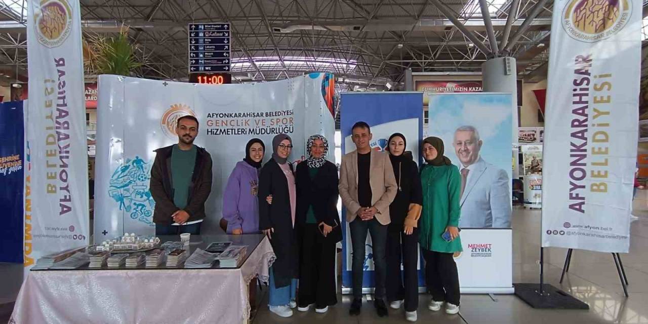 Afyonkarahisar Belediyesi’nden Öğrencilere Sıcak Karşılama