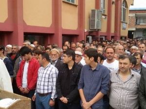 Kamyonun Çarpması Sonucu Hayatını Kaybeden Atv Sürücüsü Son Yolculuğuna Uğurlandı
