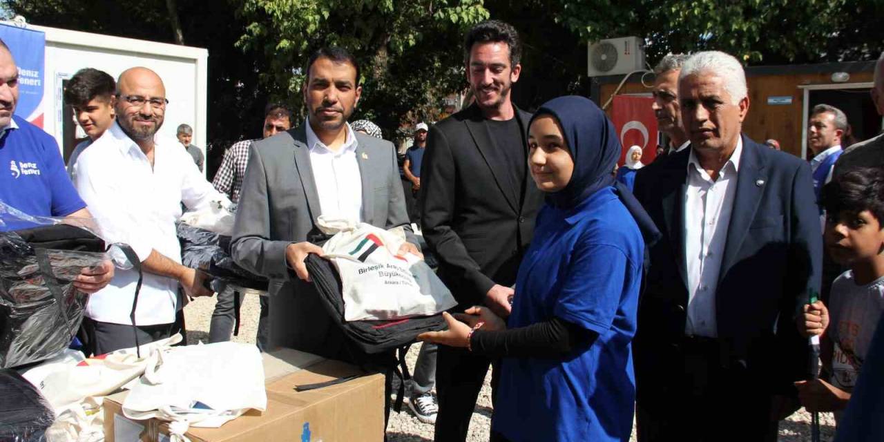 Bae Ankara Büyükelçiliğinden Depremzede Öğrencilere Yardım