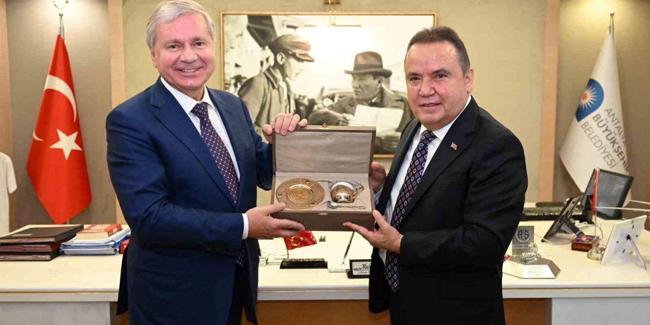 Antalya’ya Gelen Turist Sayısı 14 Milyona Yaklaştı