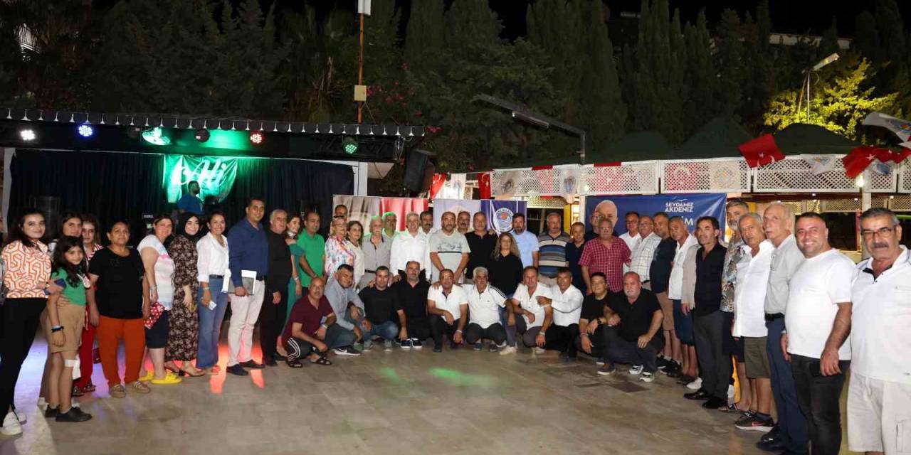 Başkan Gültak’tan Mahalle Muhtarlarına 19 Ekim Sürprizi