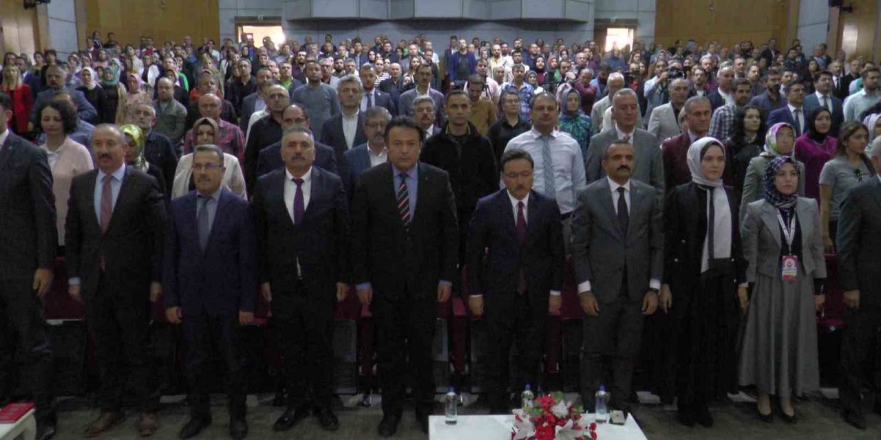 Vali Çiçek: “Şehrin Yetiştirdikleri Ve Tarihi İçin De Mücadele Etmemiz Gerekiyor”