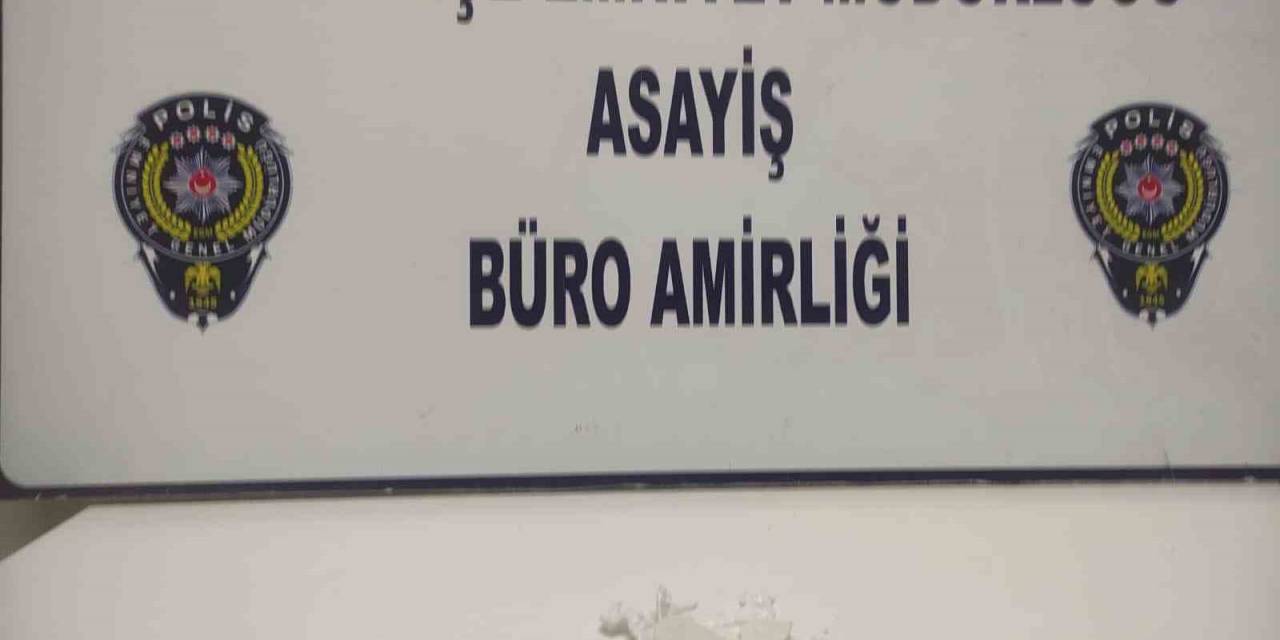 Motosiklet Sürücüsünün Üzerinden Uyuşturucu Çıktı