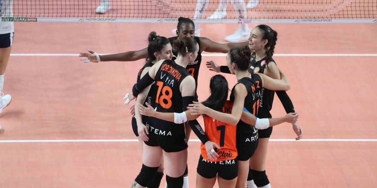 Eczacıbaşı Dynavit, Yurt Dışı Hazırlık Kamplarını Geride Bıraktı