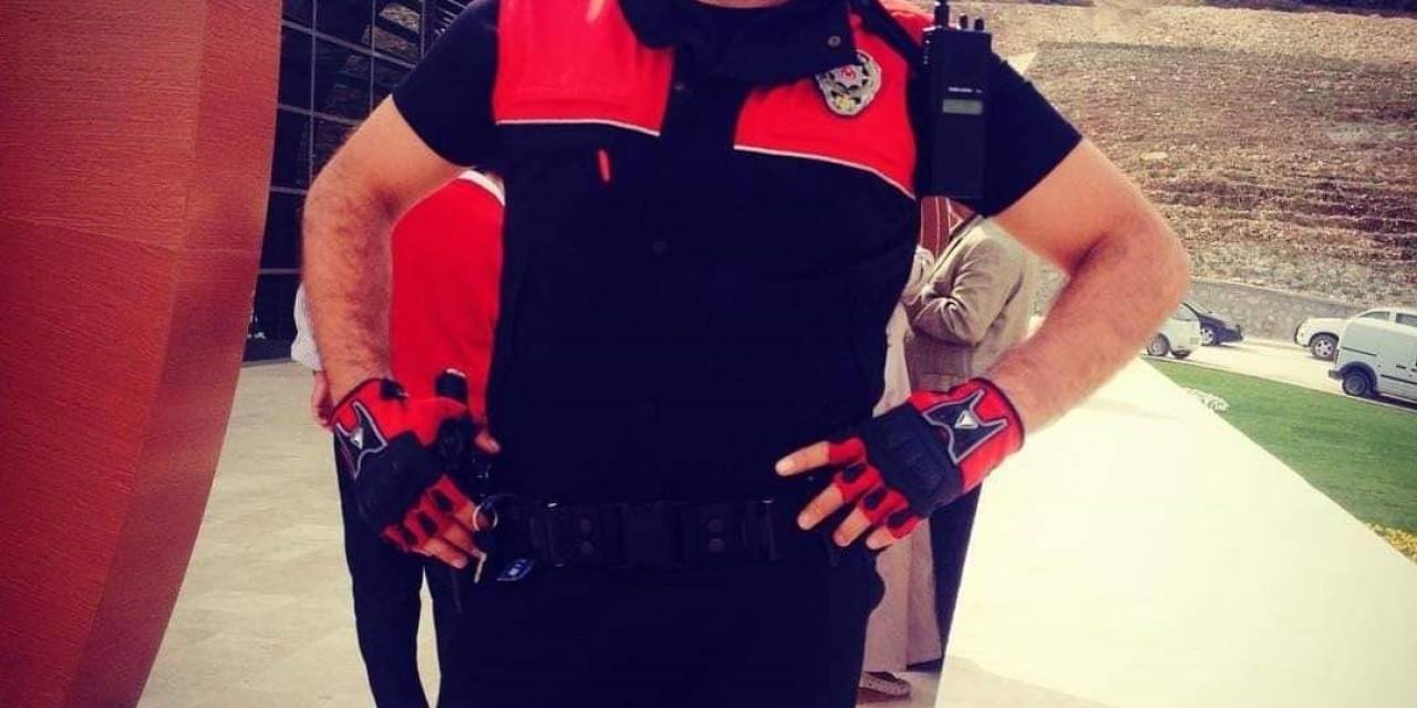 Şüpheli Motosikleti Kovalayan Yunus Polisleri Kaza Yaptı: 1 Şehit
