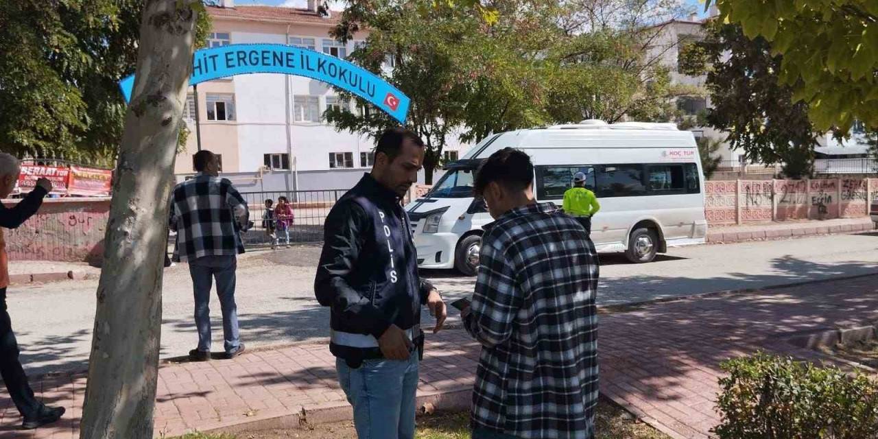 Elazığ’da Okul Önleri Aralıksız Denetleniyor