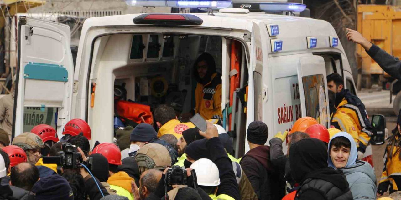 Diyarbakır’da Depremde 100 Kişiye Mezar Olan Bina Projesiz Ve Ruhsatsız Yapılmış