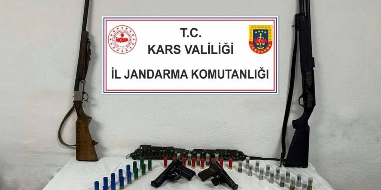 Kars’ta Jandarma Ruhsatsız Silah Ele Geçirdi