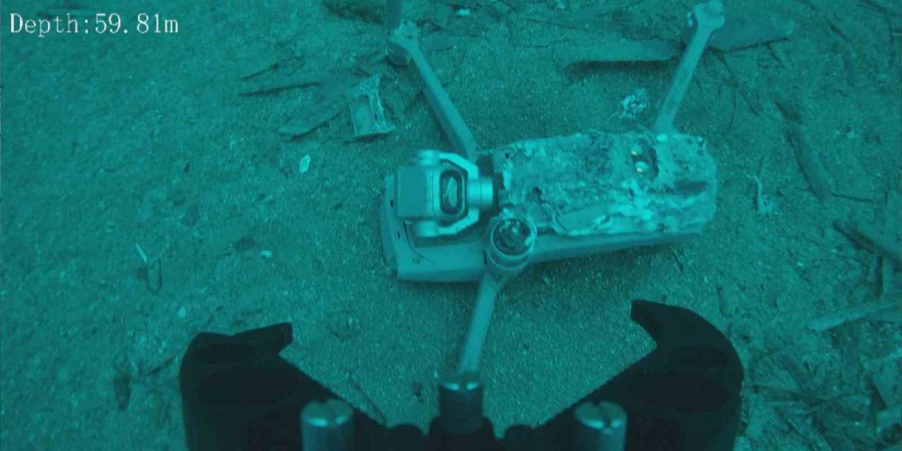 Denize Düşen Dronu, Su Altı Dronu İle Kurtardı
