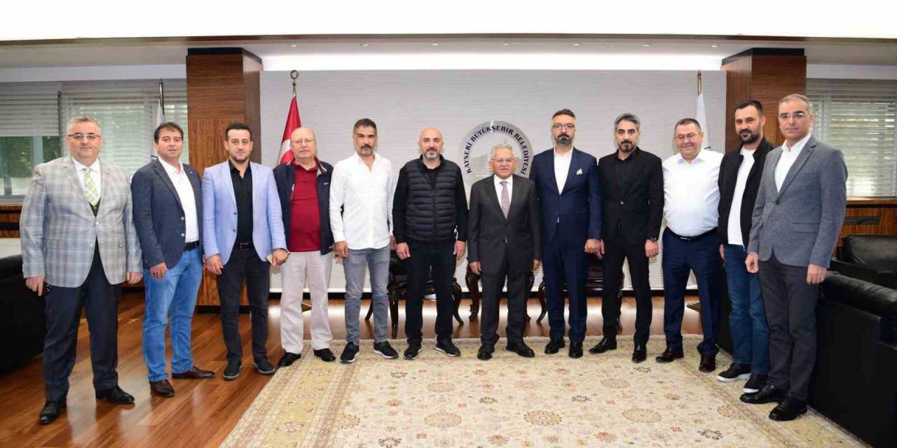 Oto Galericiler Sitesi’nden Başkan Büyükkılıç’a Ziyaret