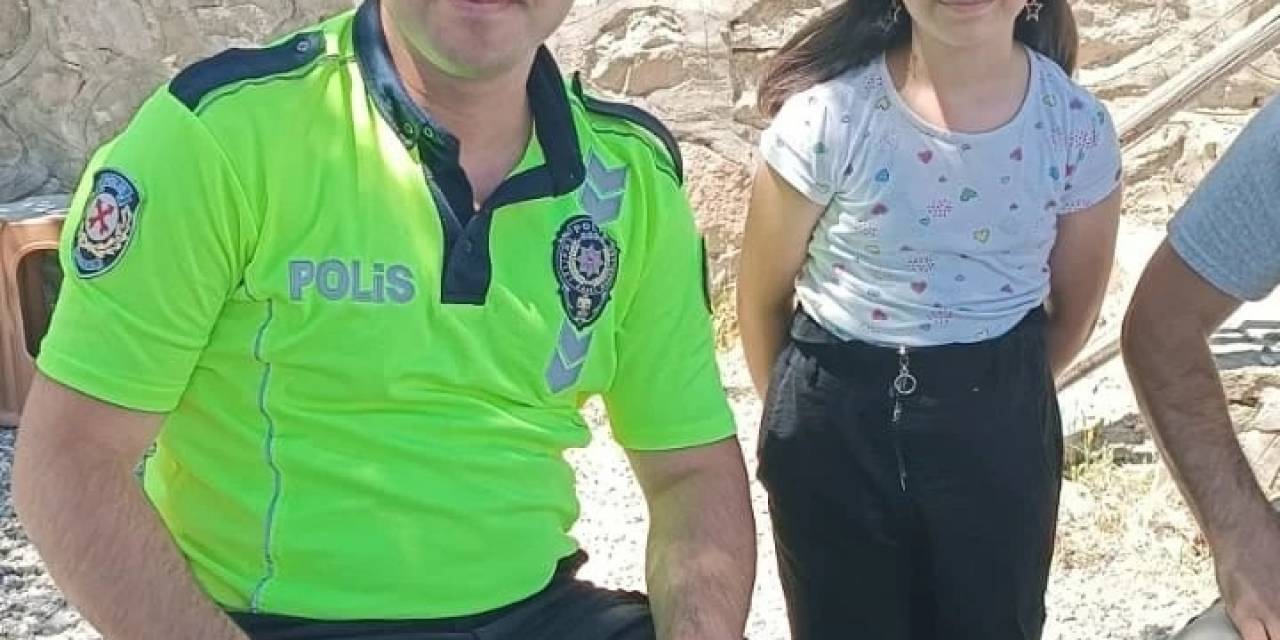 Sürücülere Mola, Uyarı Ve Çay İkramı