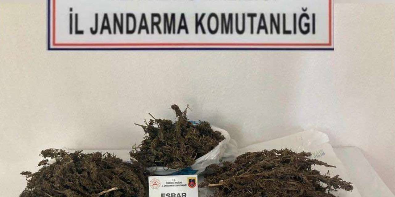 Şüphelilerden 1 Kilo 780 Gram Uyuşturucu Ele Geçirildi
